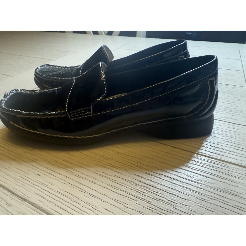 Anne Klein Black Patent Leather Loafer W/ Contrast White‎ Stitching. Sz 8M